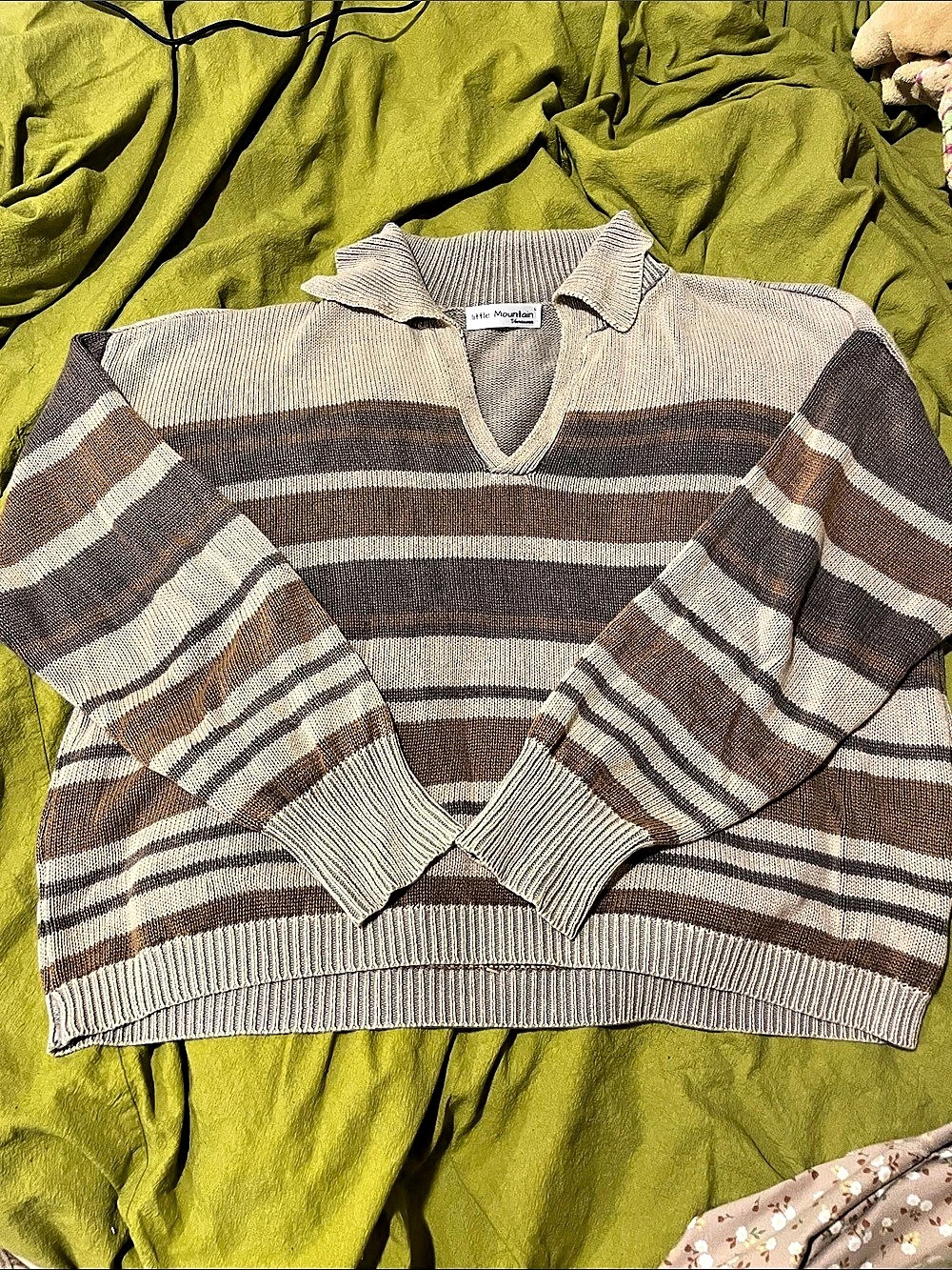 Little Mountain Y4253 Striped V-Neck Cotton Sweater Size Large